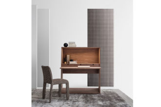 Sekretär für die Mallorca-Finca