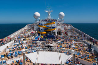 Protest gegen Kreuzfahrtschiffe